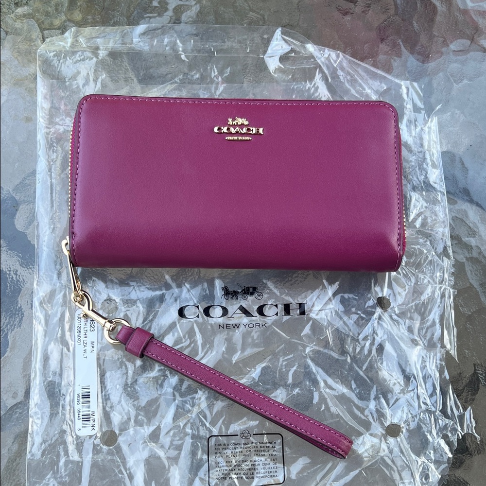 Coach Women's Magenta Wristlet Clutch